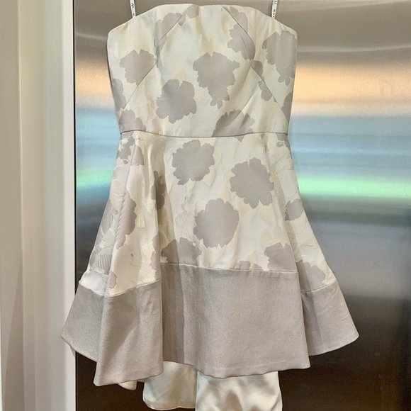 Black Halo Clarkson Strapless Fit and Flare Dress - Picture 2 of 5